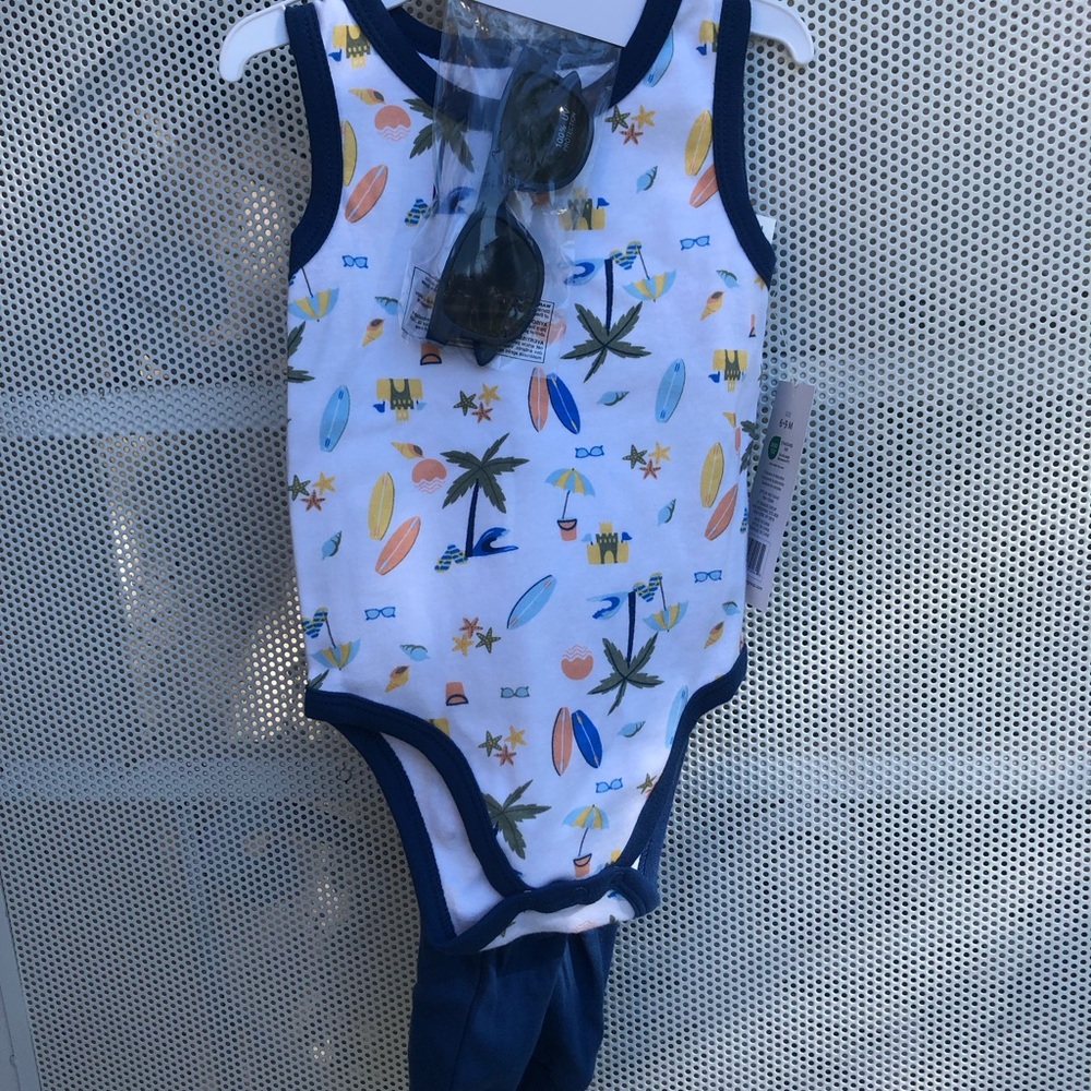 Boys - White Beach Print Onesie with Navy Pants & Sunglasses - Brand New w/Tags!